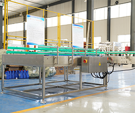 潤滑油灌裝機上桶平臺，自動供瓶機客戶現(xiàn)場視頻